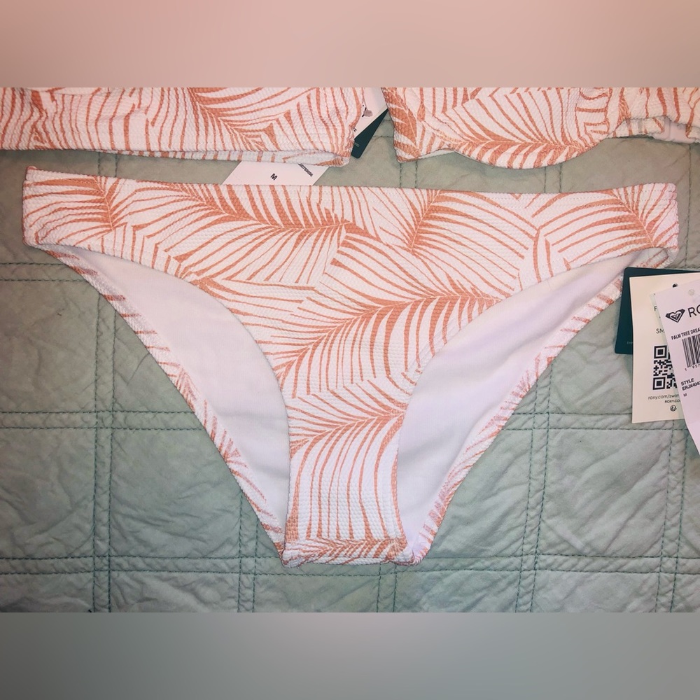 Roxy bikini (M) - Picture 9 of 15